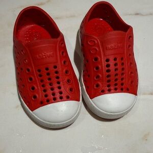 Native Kids Bright Red Water Shoes